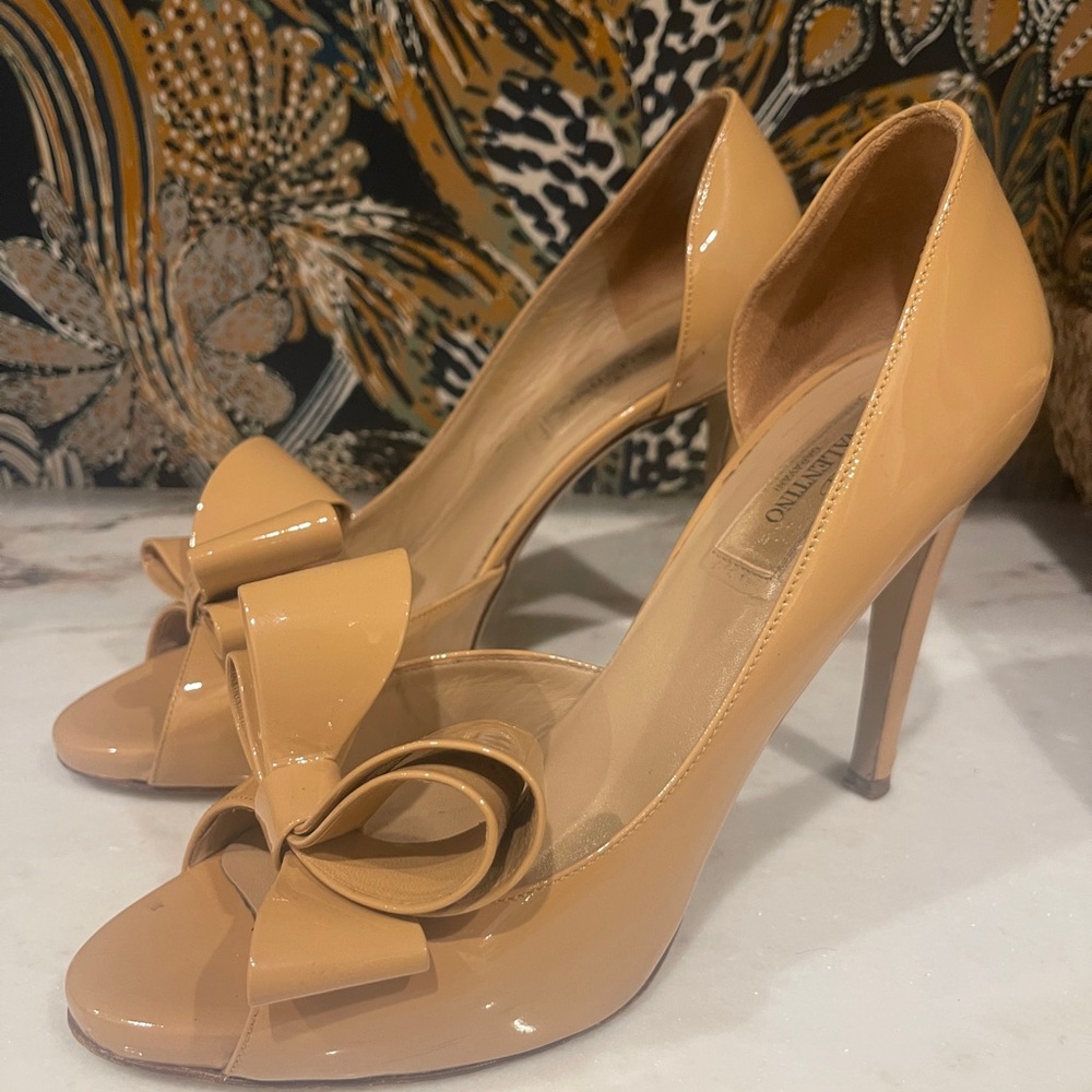 Authentic Valentino Heels 8.5